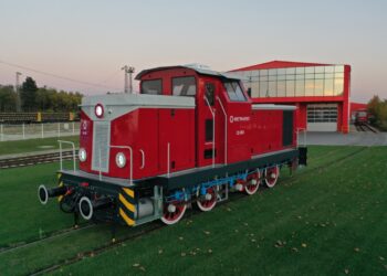 „Експрес Сервиз“ модернизира локомотив за завод на украински гигант