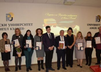 Акад. Христо Белоев бе награден за „Будител на Русенския университет 2022“