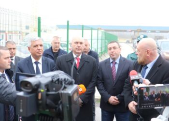 Властите ще спират камионите в още области заради опашките край Дунав мост
