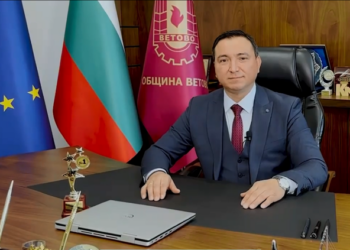Кметът на Ветово: Нека Господ донесе здраве, прошка, доброта и любов /ВИДЕО/