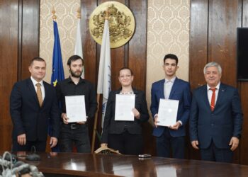 Боян Нейков, Кристиан Спасов и Теодора Клименко са „Студенти на годината“ в Русе