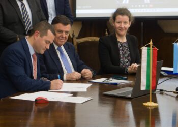 Русе официално се побратими с аржентинския град Берисо