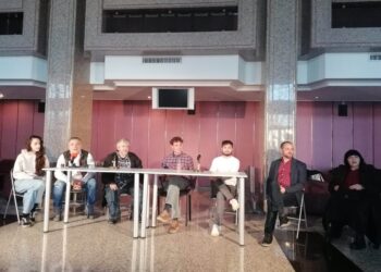 „Още по-редки тъпанари“ – шантаво представление на Теди Москов в Русе