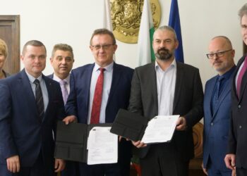 Подписан бе договорът за доставка в Русе на нови 15 тролейбуса от Чехия