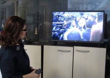Десислава Атанасова коментира в Русе подкрепата за третия мандат /ВИДЕО/