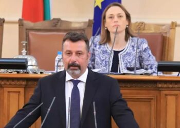 Бившите съмишленици Ива Митева и Филип Станев повеждат листи в Русе