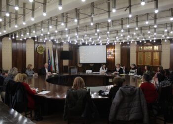 Комисията за детето в Община Русе заседава по темата за наркотиците