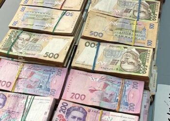 Турски шофьор опита да прекара през Дунав мост над 4,2 млн.украинска валута