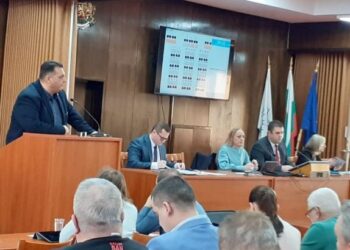 Общински съветници в Русе дариха заплатата си в помощ на Турция и Сирия