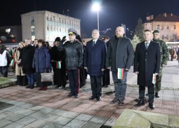 С тържествена заря-проверка Бяла отбелязва 146 години от Освобождението си