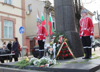 Русе се преклони пред делото на голямата българка Баба Тонка