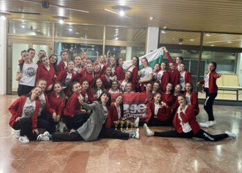 Формация за модерен балет „Мираж“ се върна с купи и медали от Dance Fest Novi Sad