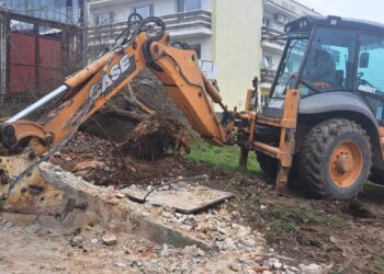 Започна ремонтът на хангарите в гребната база в Николово