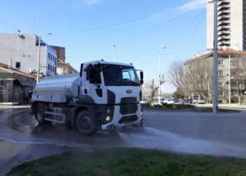 Продължава механизирано миене на улиците и булевардите в Русе