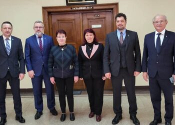 Румънски депутати и сенатори посетиха Русенския университет