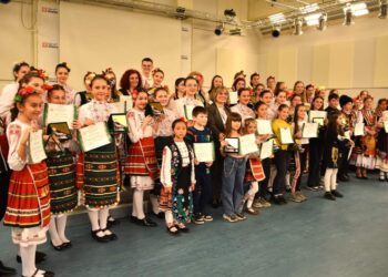 Учениците по народно пеене от НУИ донесоха награди от национален конкурс