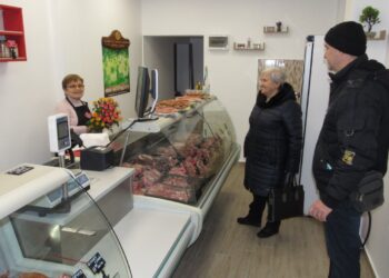 Свинекомплекс Голямо Враново отвори обновен магазин, прави и борса за месо /ВИДЕО/