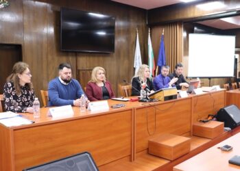 В Русе представиха процедурите за финансиране на фотоволтаици за бизнеса