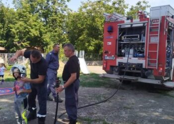 Пожарната в Две могили отбелязва 40 години с учение и тържество
