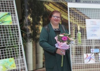 Изложба „Семейни инсталации“ представя новите картини на Диана Георгиева