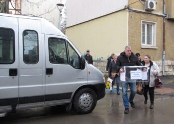 Подвижните урни от Русе потеглиха към гласоподавателите с увреждания /ВИДЕО/
