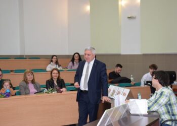 В Русенския университет представиха книгата “Свързани” на студента Кристиян Огнянов
