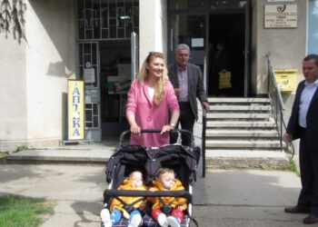 Детската млечна кухня в Средна кула посрещна първите си малчугани /ВИДЕО/