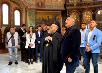 Бойко Борисов дойде в Русе да види обновения храм „Св.Петка“