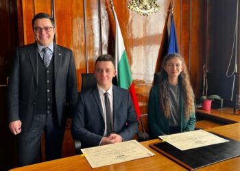 Ученик от Математическата в Русе стана министър на иновациите за един ден