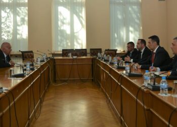 Транспортният министър: Румънците се бавят с ферибота Русе-Гюргево