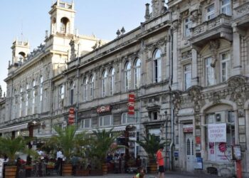 „Хепи“ и Арт-кафето отиват на търг, ще носят отделно пари за култура и спорт