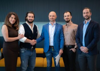 Русенската логистична компания euShipments.com придоби румънската Helpship