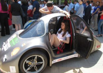 Студенти и ученици представят проектите си в Иновативно експо в Русе /ВИДЕО/