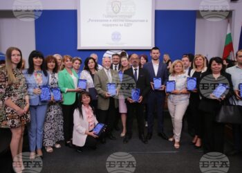 Учебни заведения от Русе и Две могили с национални награди за пътна безопасност