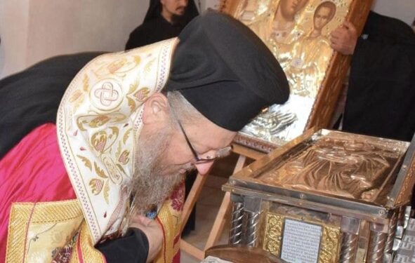 Румънците се поклониха пред мощите на Света Марина от манастира в Каран Върбовка