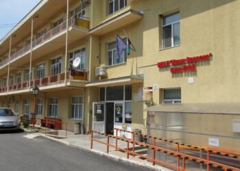 Болницата в Бяла ще поставя фотоволтаични панели