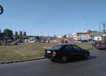 Екшън на Дунав мост завърши с блъснат човек, издирват водача