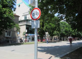 Започват проверки за електрически тротинетки и велосипеди в забранени зони в Русе