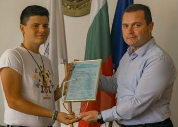 Златният медалист Константин Георгиев от Русе: Лингвистиката е забавна /ВИДЕО/