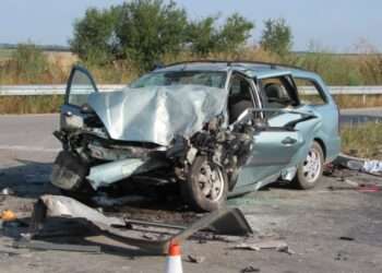 Лек автомобил се вряза в автобус с 30 пътници на Русе-Кубрат /ВИДЕО/