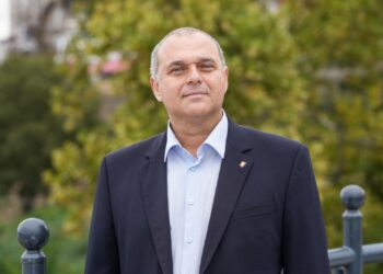 Искрен Веселинов ще представи литературното си творчество пред русенската публика