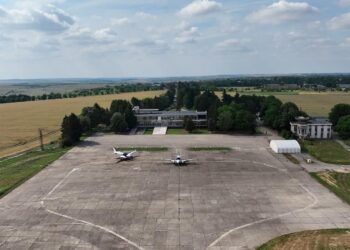 Атрактивно авиошоу с военни самолети очаква публиката на Летище Русе