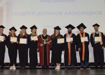 Абсолвентите от Випуск 2023 на Русенския университет получиха своите дипломи