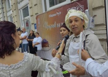 Коста Гараш посети фестивала в Русе и раздаде оригиналната рецепта на тортата си