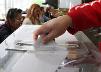 Плакатната война в Русе започна още в първата седмица на кампанията
