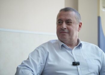 Борислав Българинов: Безконтролно ширещата се простотия е към своя край