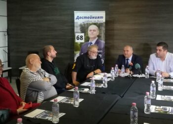 Искрен Веселинов се срещна с дейци на културата в Русе /ВИДЕО/