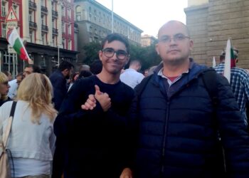 Кандидатът за кмет от „Възраждане“ начело на група от Русе на протеста за енергетиката в София