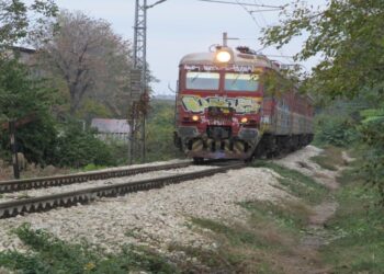 Мъж загина тази нощ, блъснат от влак край Русе