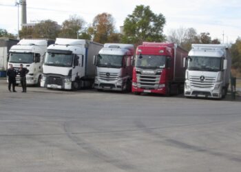 Превозвачи: Недомислено е да ремонтират и Дунав мост, и пътя към Видин /ВИДЕО/